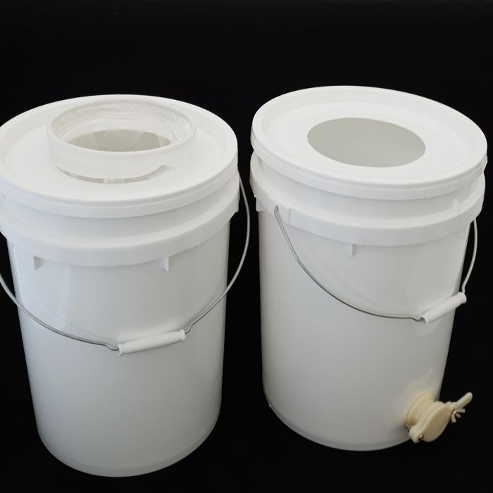 Honey Filter Bag 600mµ + 22L Buckets (2) Combo complete with Australian Honey Gate