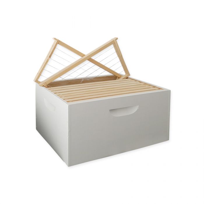 10F F/Depth Premium Finger Joint Box - Assembled Hot Wax Dipped & Painted plus 10 SS 6-Wire Frames